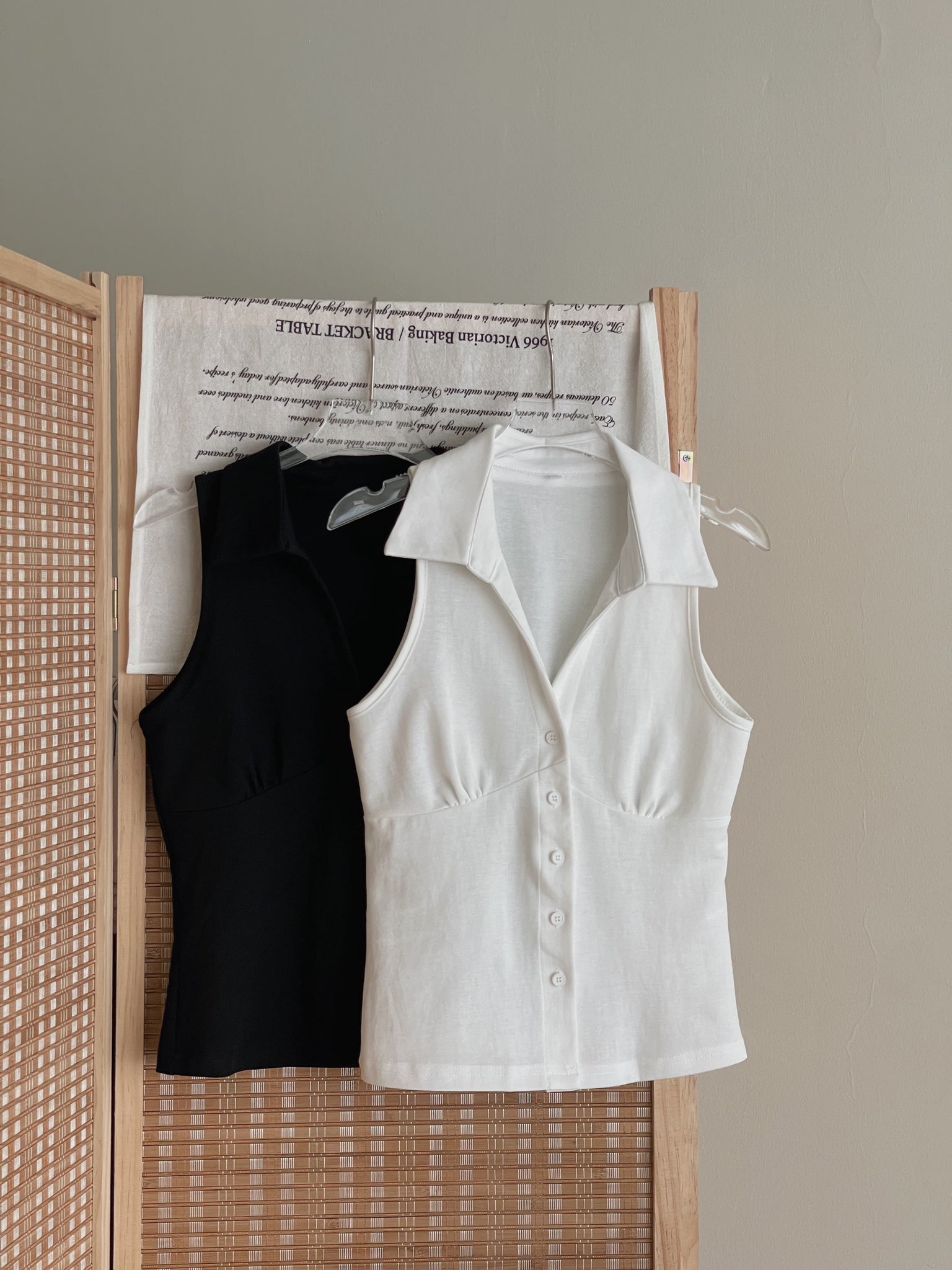 Collared Split Slim Top / 辣妹Polo领排扣修身小衫