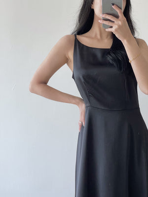 Kathleen Satin Dress / 高级轻奢缎面裙
