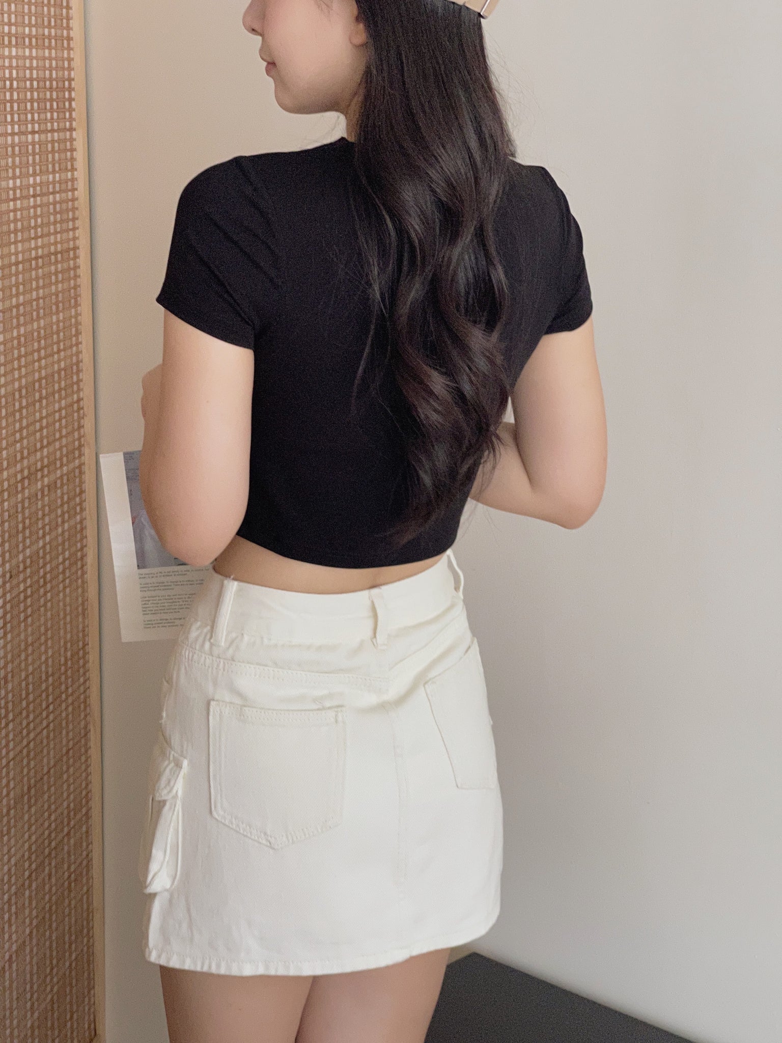 Plain Fit Padding Crop Tee / 纯色修身胸垫短T恤
