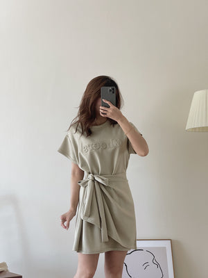 Cheers Tie Up Dress / 立体字母连身裙