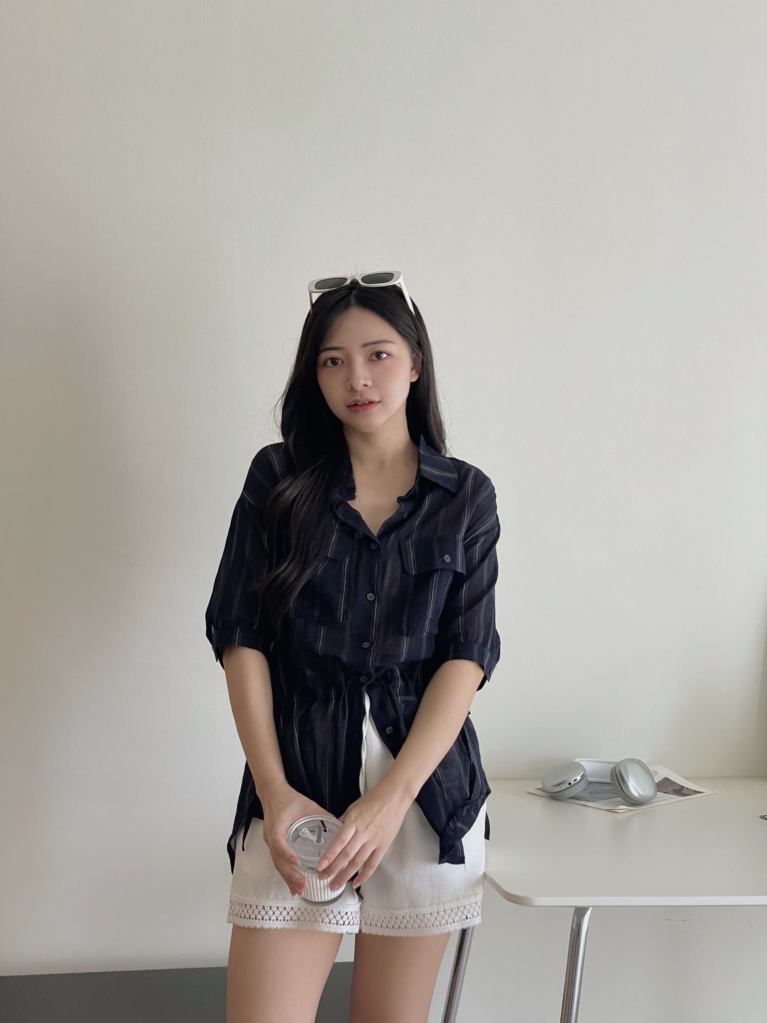 Casual Hollow Edge Pants / 舒适镂空边休闲短裤