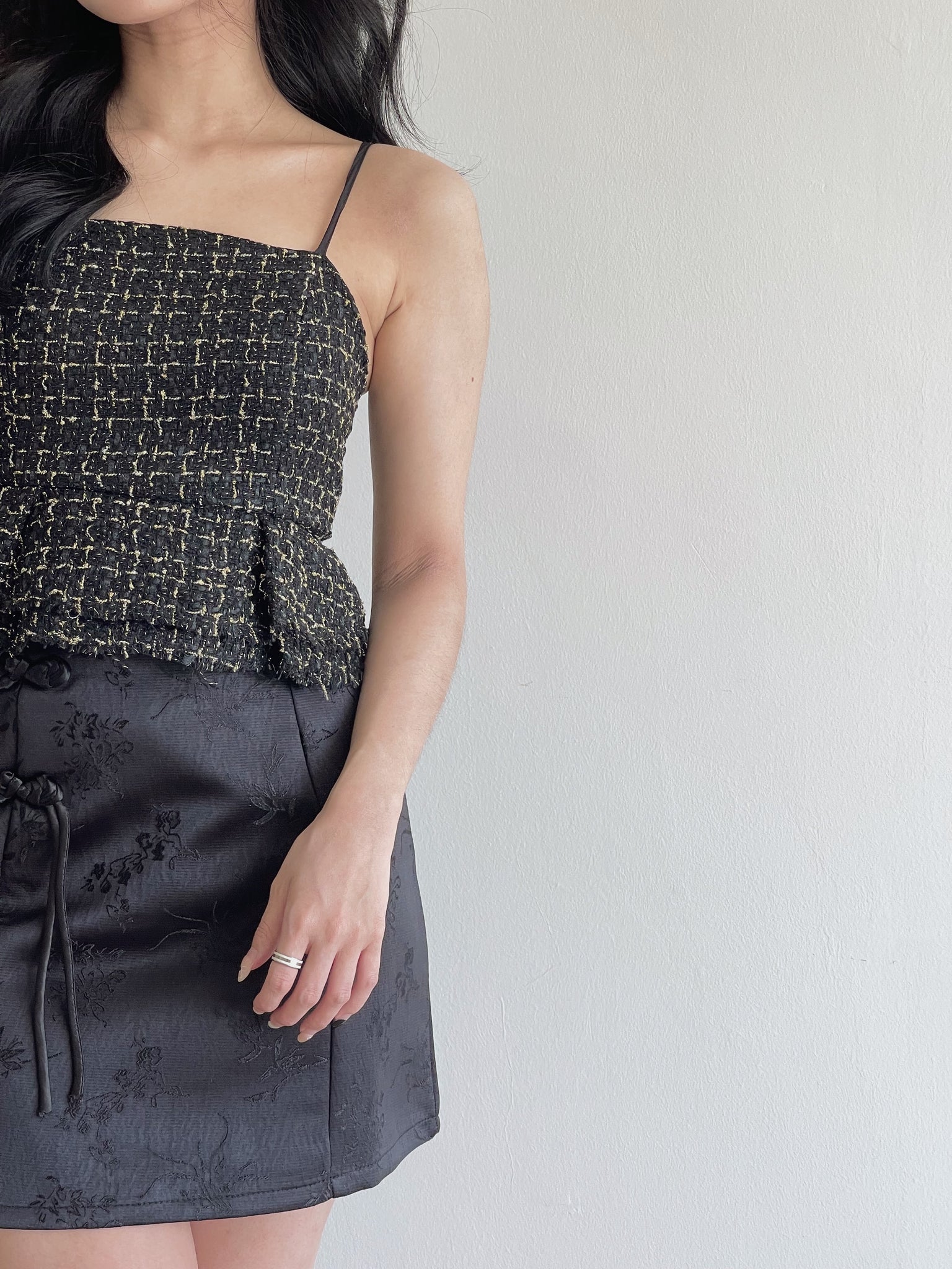 Tweed Spaghetti Top / 粗花呢小香吊带上衣