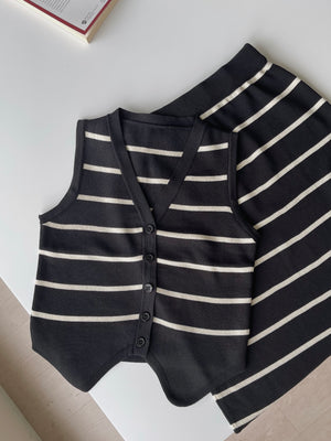 Ladies Stripes Sleeveless Set / 优雅条纹背心套装