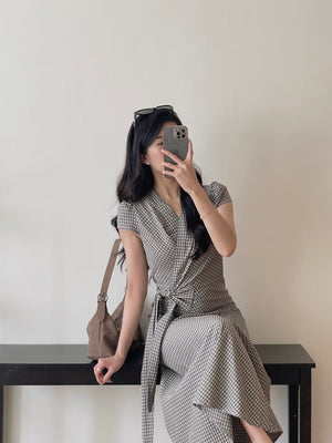 Azalea Wrap Dress / 法式V领收腰气质连身裙