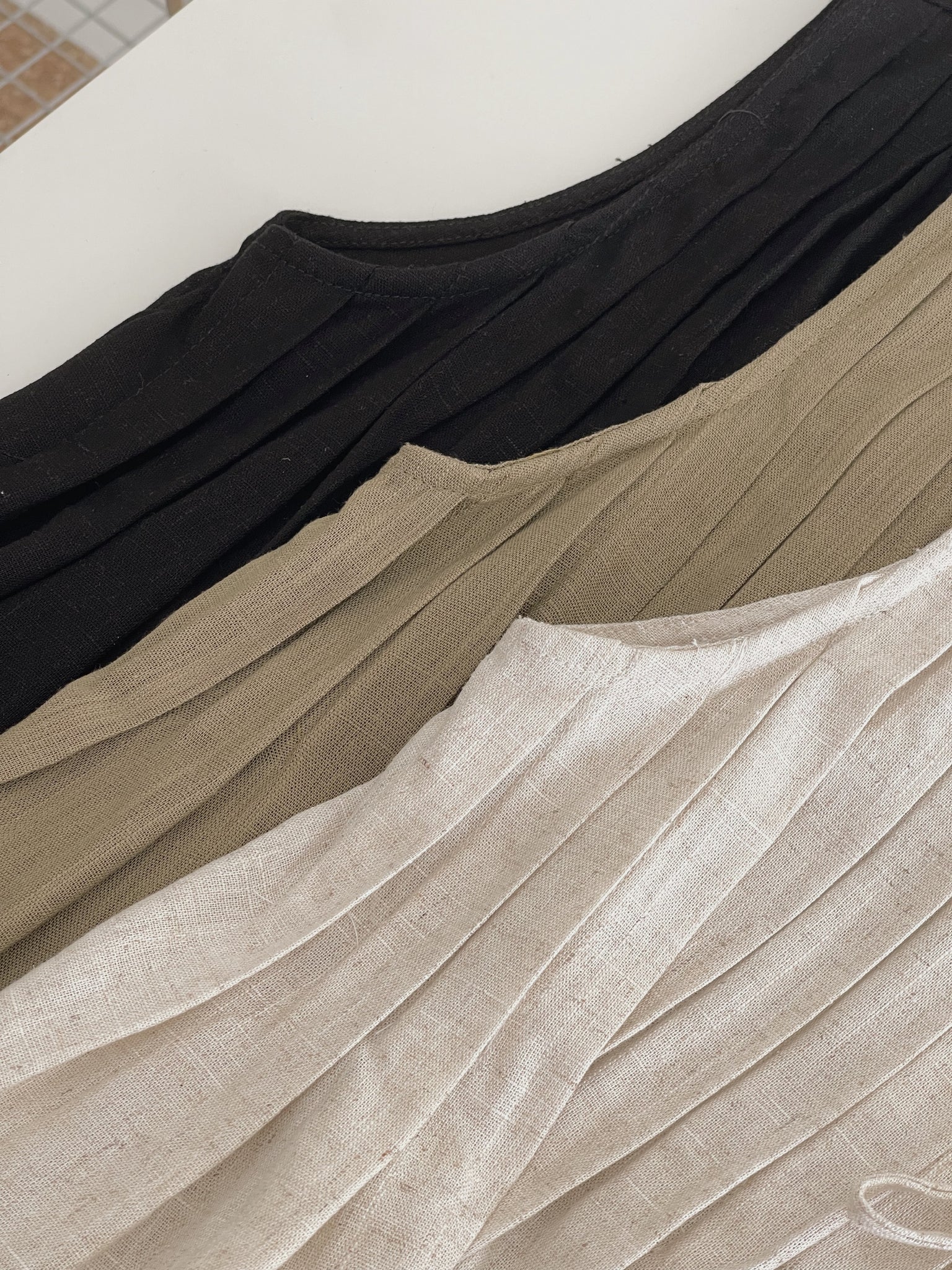 Ribbon Pleated Top / 麻料百褶蝴蝶结上衣