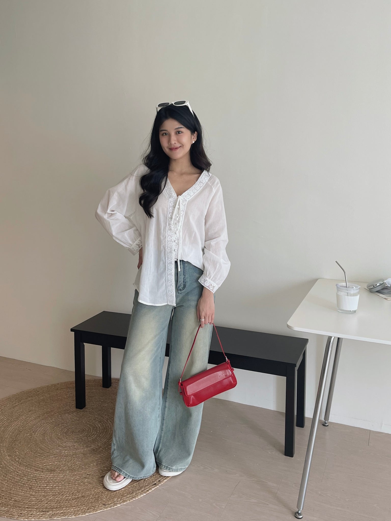 Anais V-Neck Loose Shirt / 清冷风宽松V领衬衫