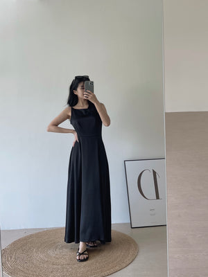 Kathleen Satin Dress / 高级轻奢缎面裙