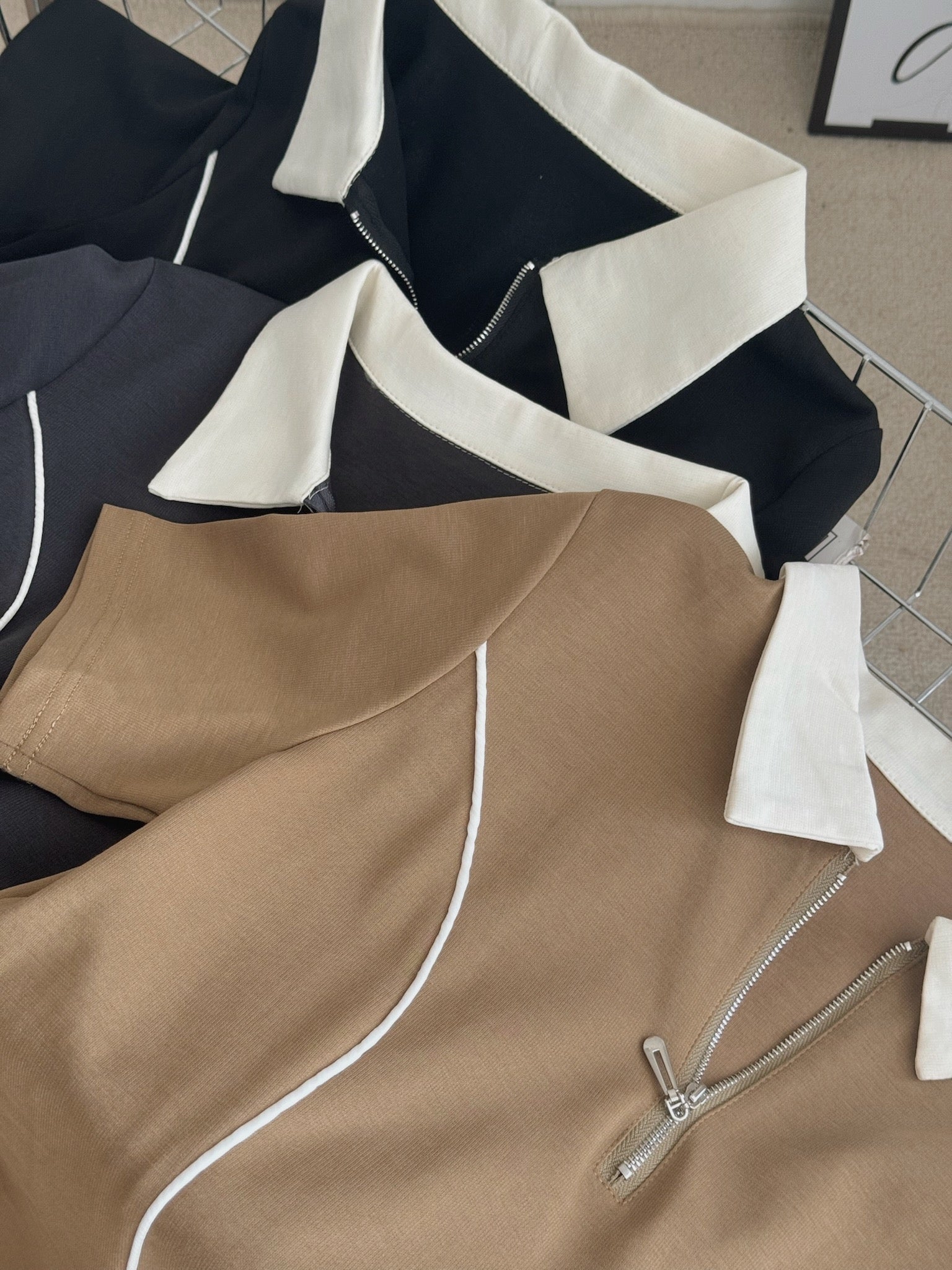 Casual Collar Polo Dress / 学院风线条Polo裙
