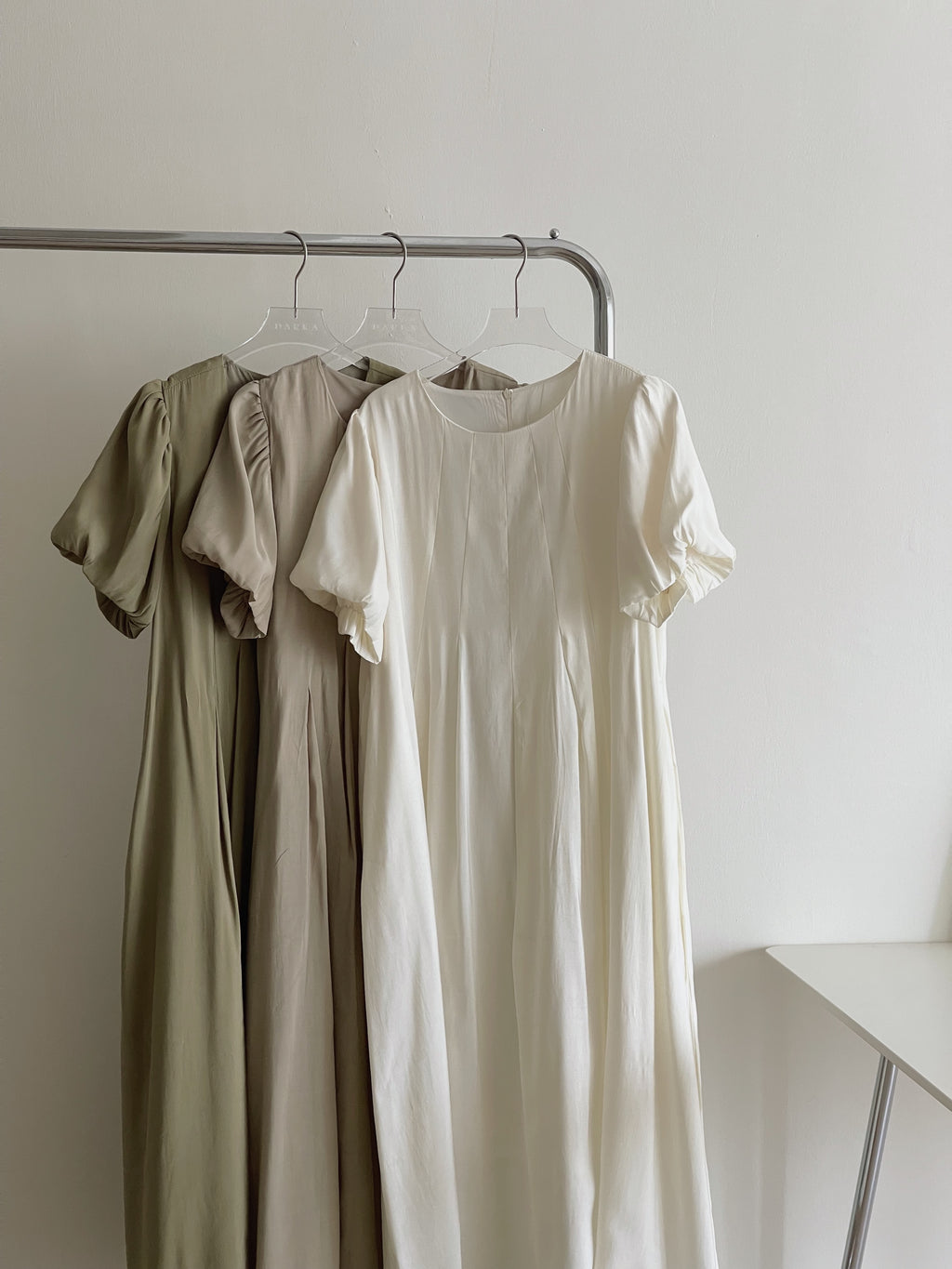 Anais Puff Sleeves Dress / 韩风泡泡袖连身裙