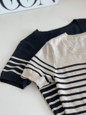 Korean Stripes Knit Top / 条纹针织方领T恤