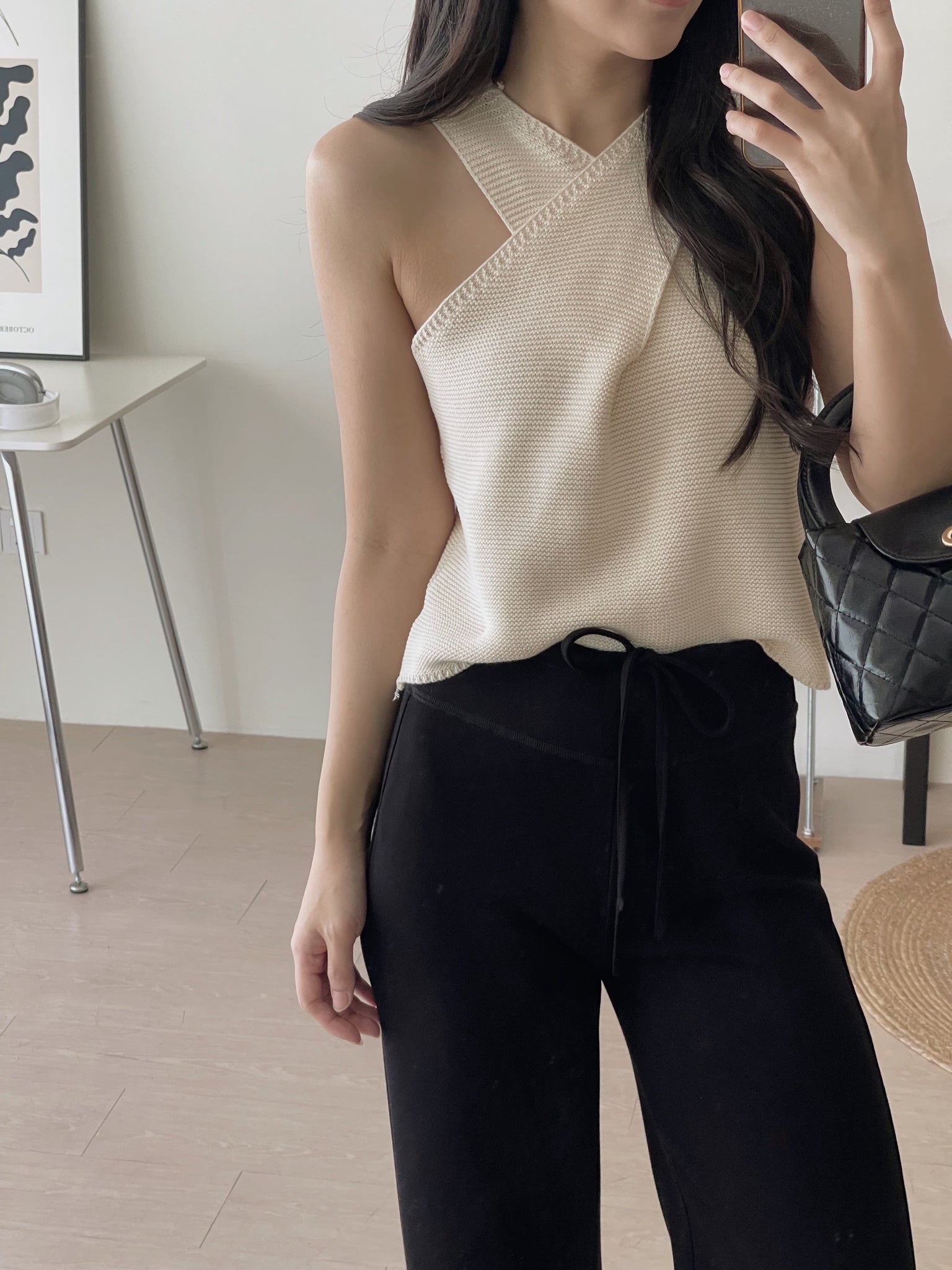 Knitted Cross Halter Top / 气质针织交叉无袖上衣