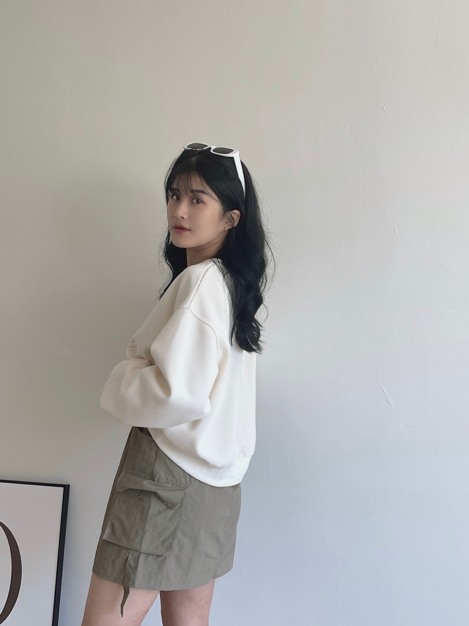 Contrast Embroidered Sweatshirt / 撞色刺绣字母卫衣