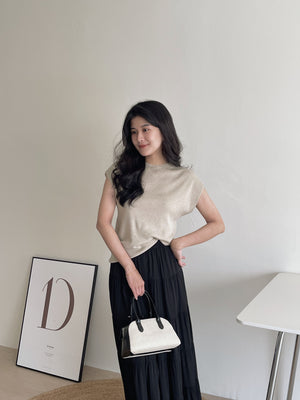 Mock Neck Knit Top / 半高领针织上衣