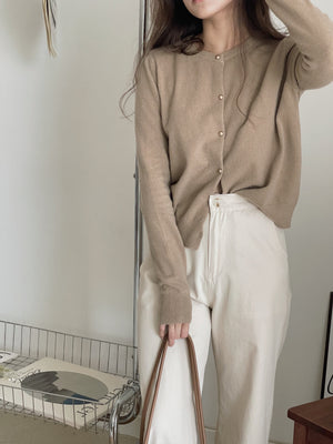 Soft Cloud Knit Cardigan / 软糯小金扣针织衫
