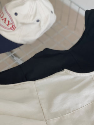Vneck Front Tie Top / 茶歇V领宽摆上衣
