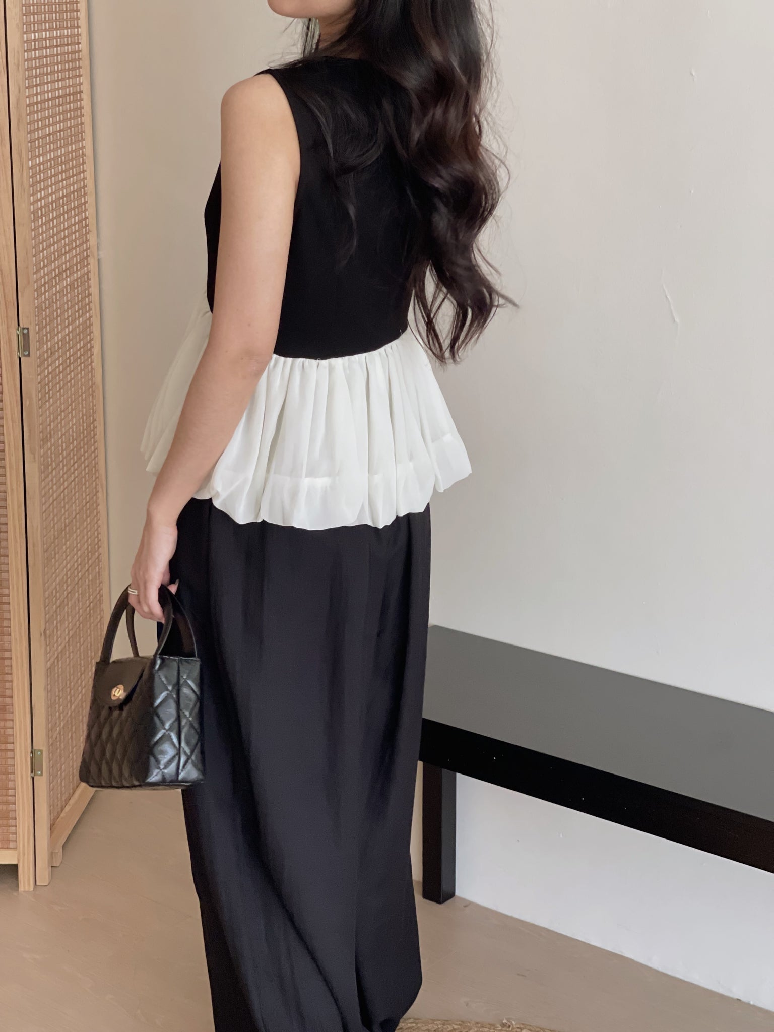 Puff Hem Spliced Top / 轻熟网纱花苞摆上衣