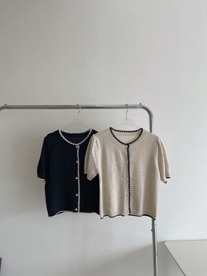 Flower Edge Knit Top / 圆领花边条针织开衬