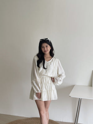 Lyra Ruffle Cloud Set / 甜美镂空编织套装
