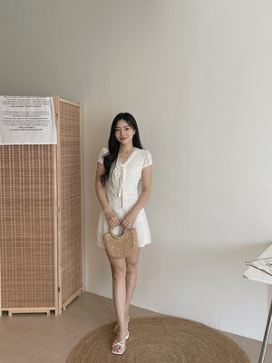 Chantilly Lace Dress / 法式甜美蕾丝连身裙