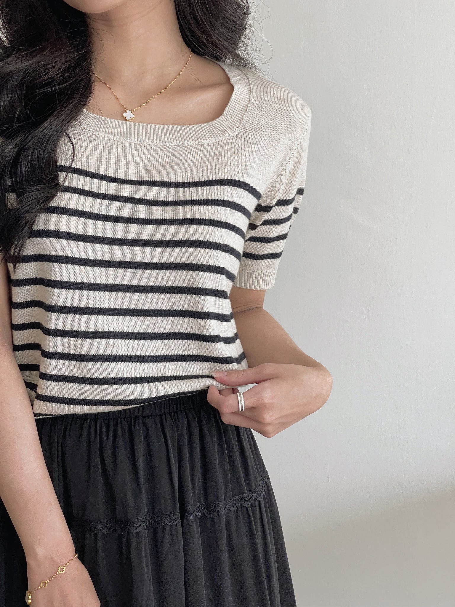 Korean Stripes Knit Top / 条纹针织方领T恤