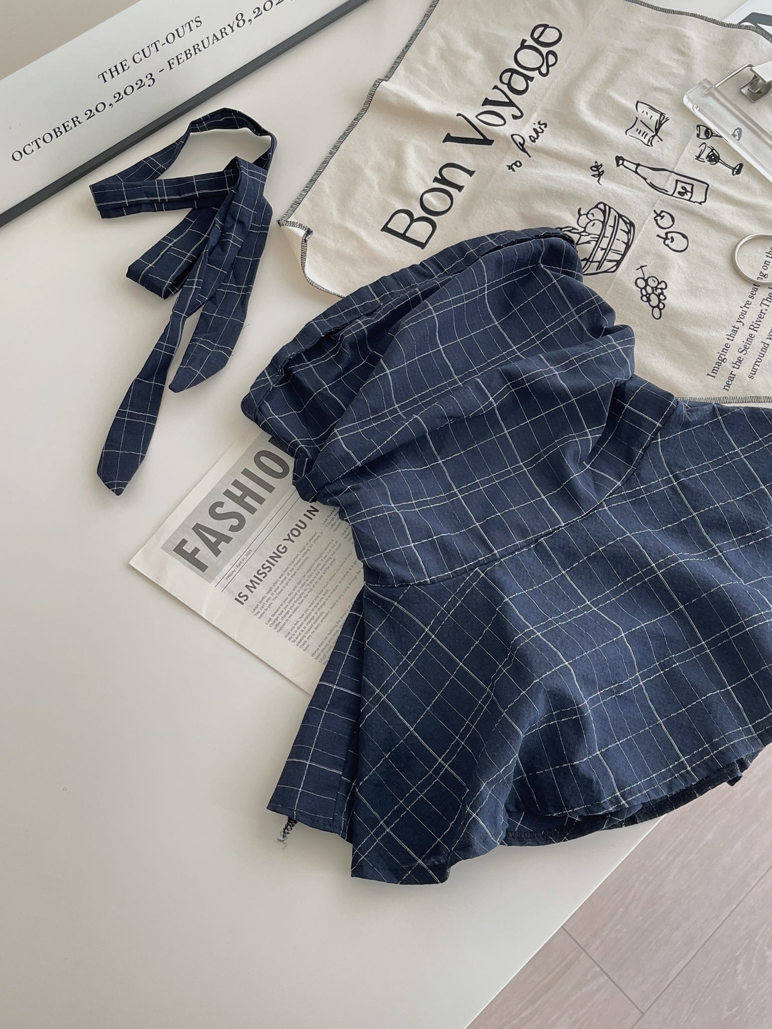 Plaid Halter Strap Tube Top / 格子围脖带上衣抹胸上衣