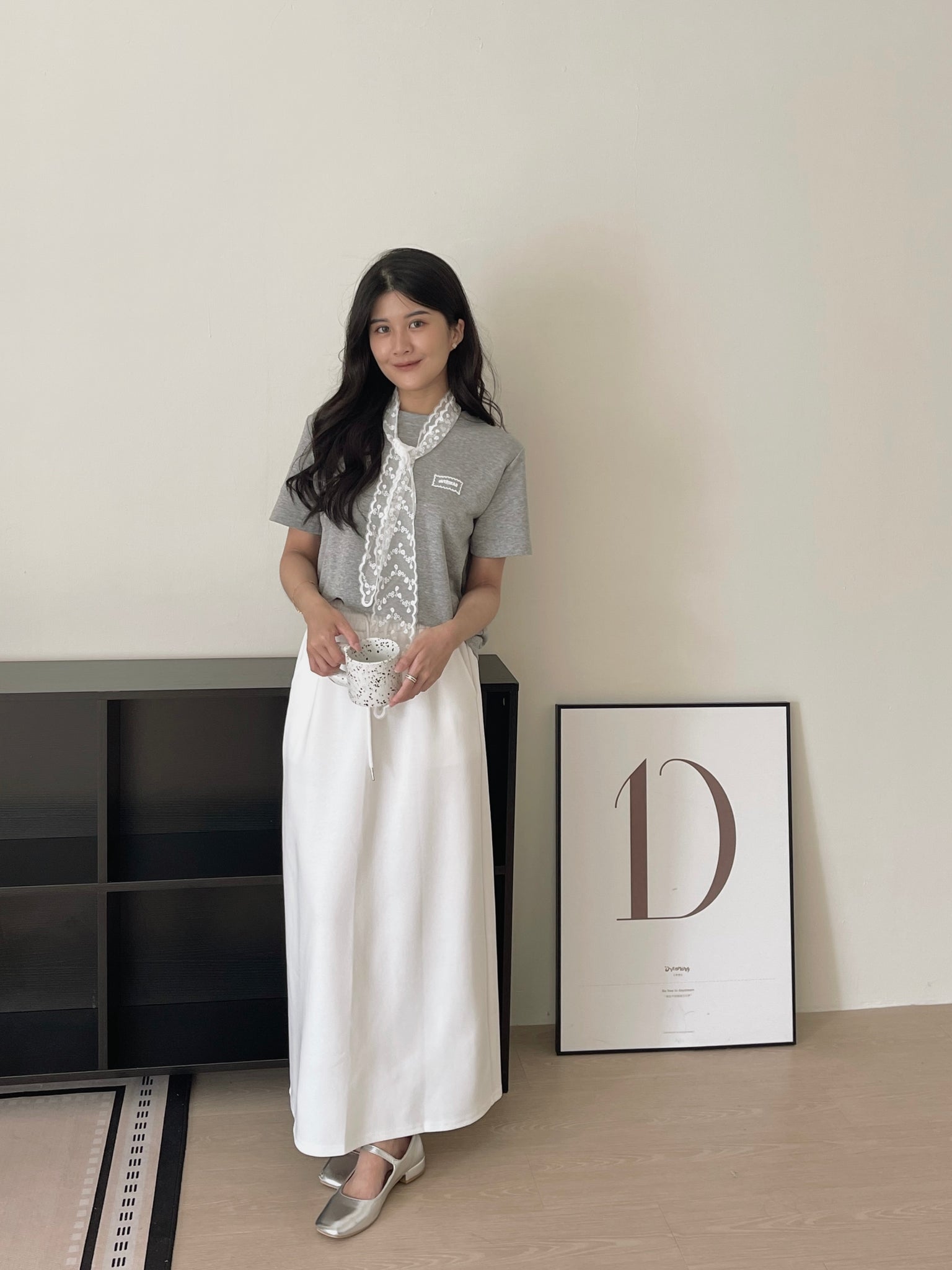 Lace Tie Plain Tee / 蕾丝带简约T恤