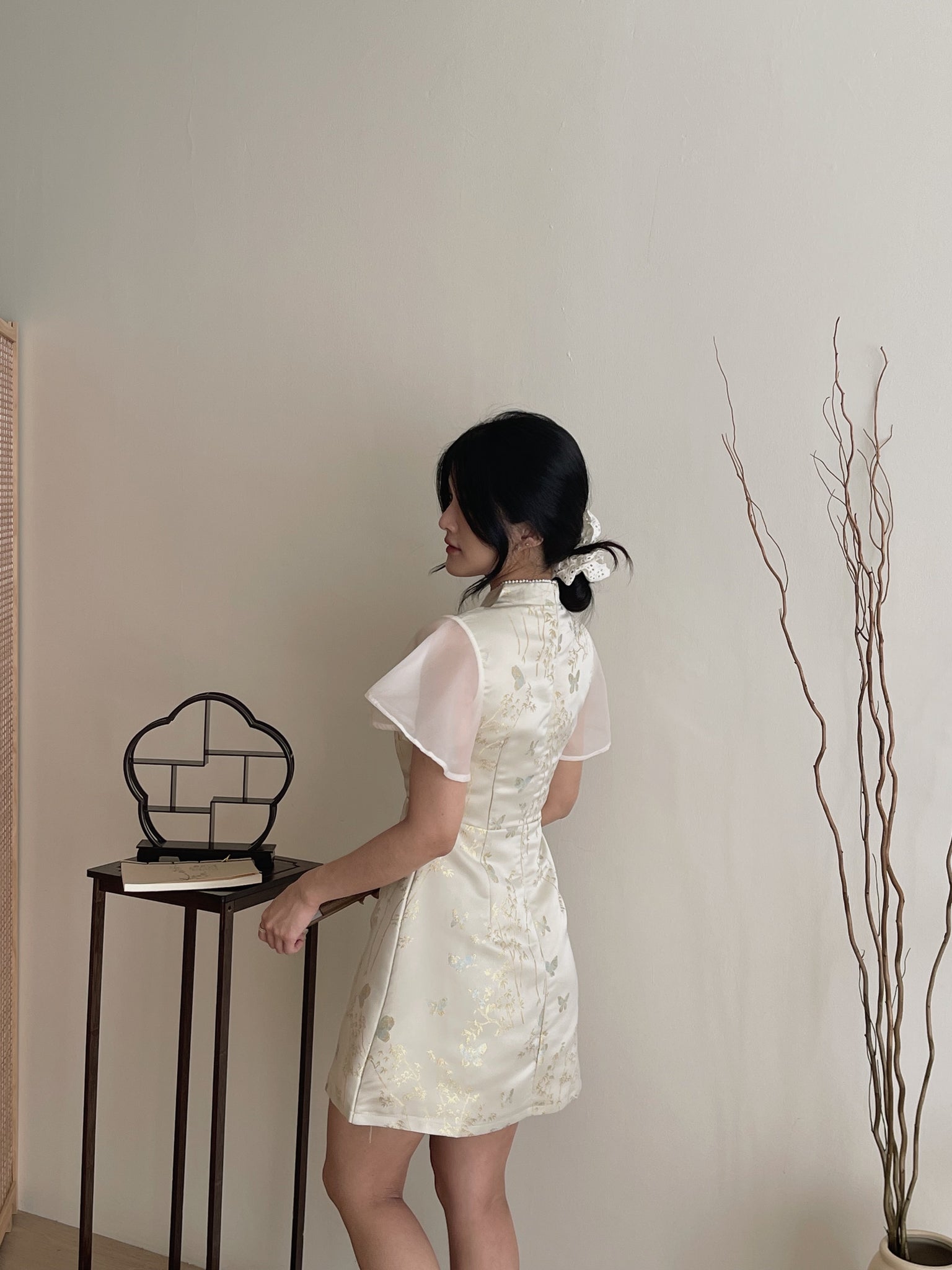 Butterfly Flutter Qipao Dress / 锦蝶花语-金线提花改良旗袍