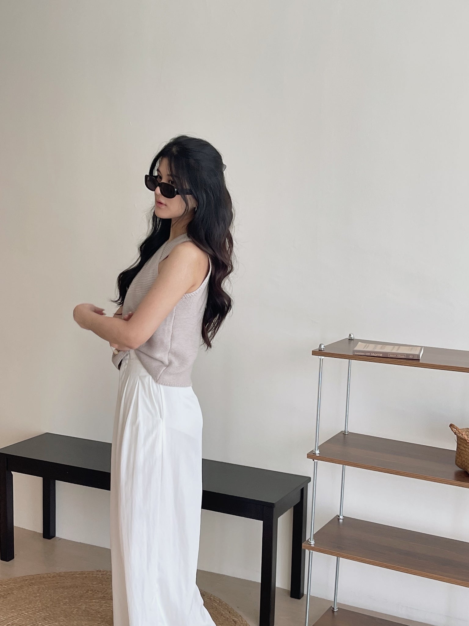 Knitted Cross Halter Top / 气质针织交叉无袖上衣