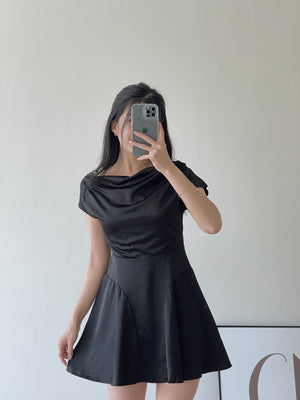 Calla Drop Shoulder Jumpsuit / 缎面落肩阔腿连身裤