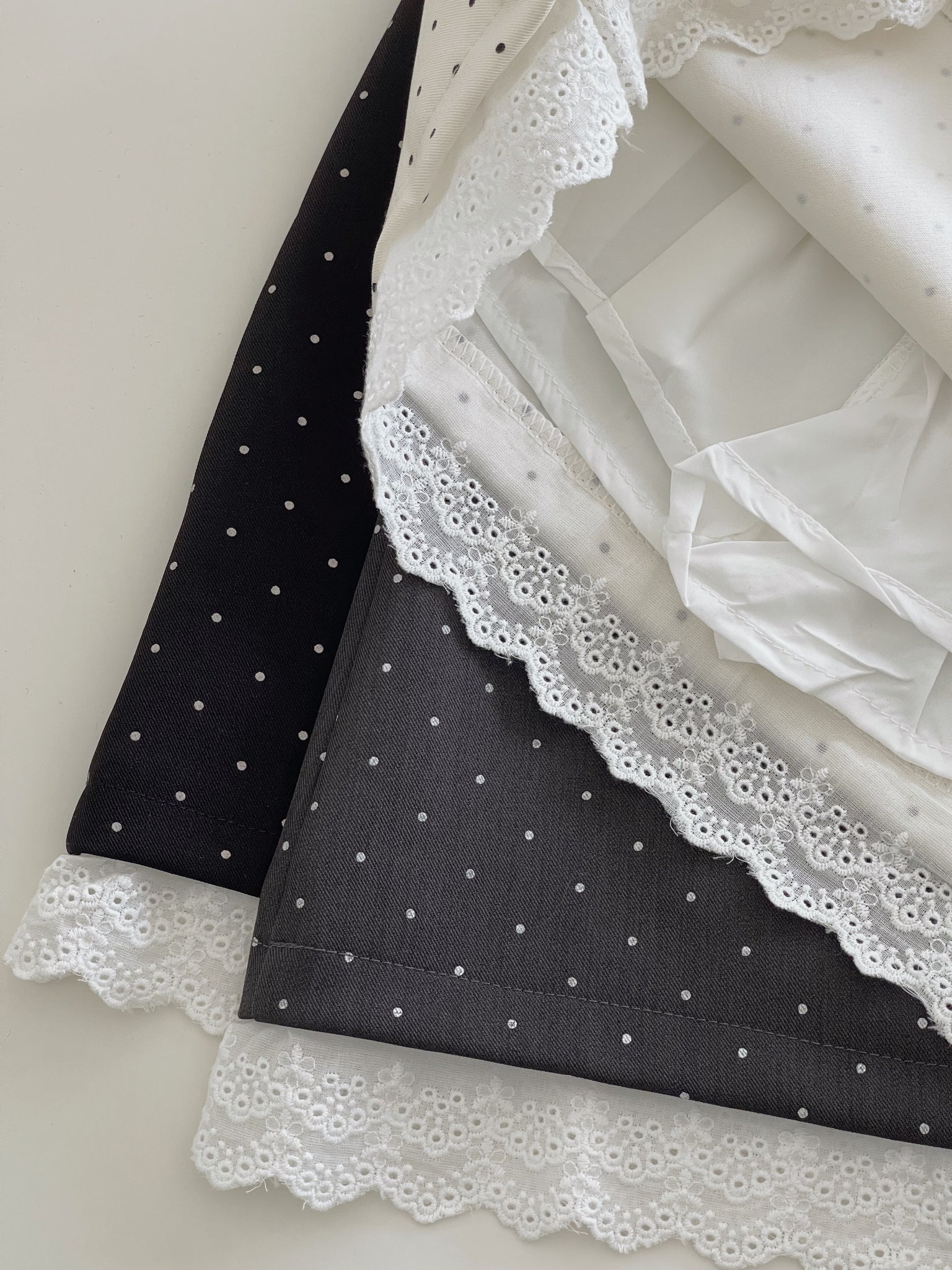 Polka Dots Skirt / 小俏皮波点蕾丝短裙