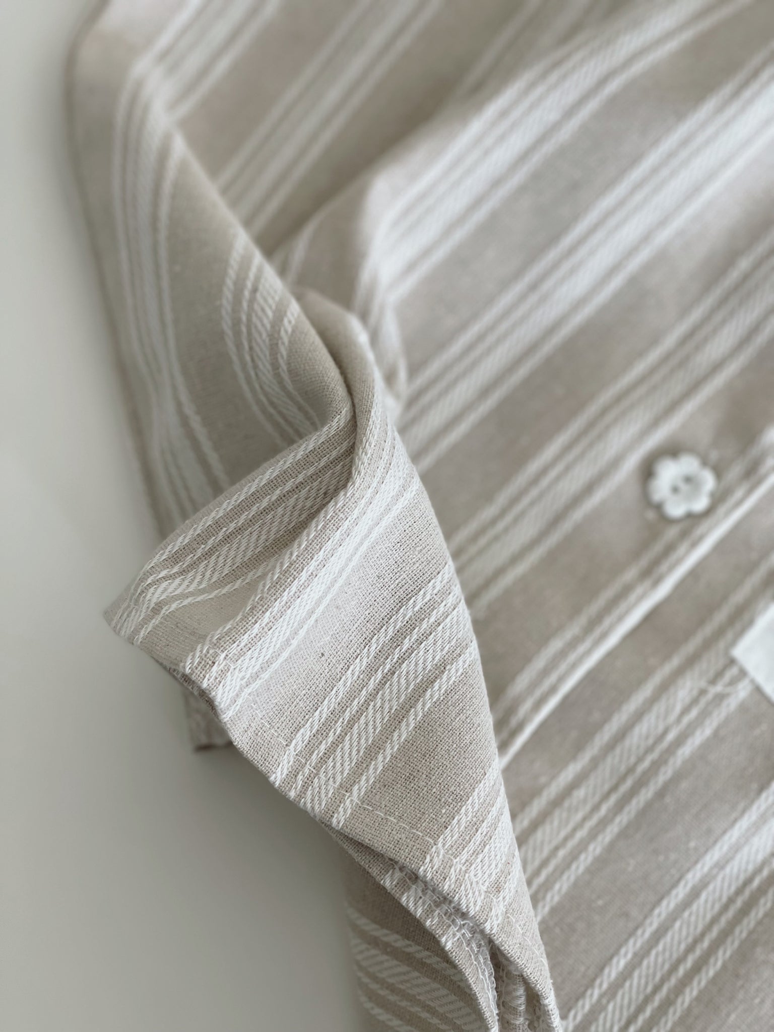 Stripes Linen Crop Shirt / 条纹翻领棉麻短衬