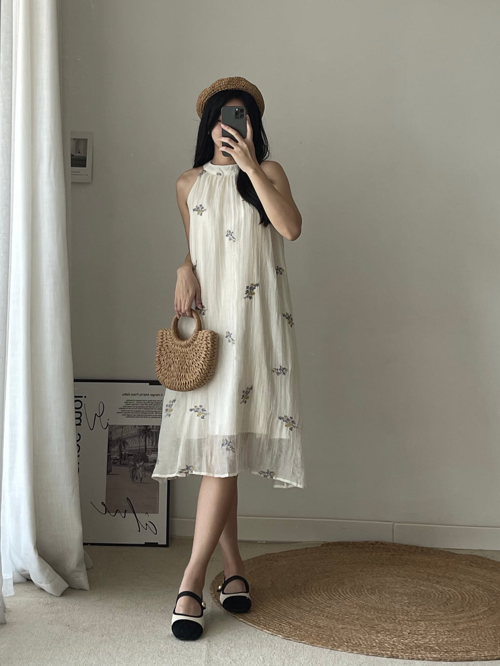 Embroidered Floral Dress / 刺绣碎花度假风连衣裙
