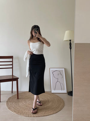 Manette Ruched Skirt / 甜酷褶皱修身半裙
