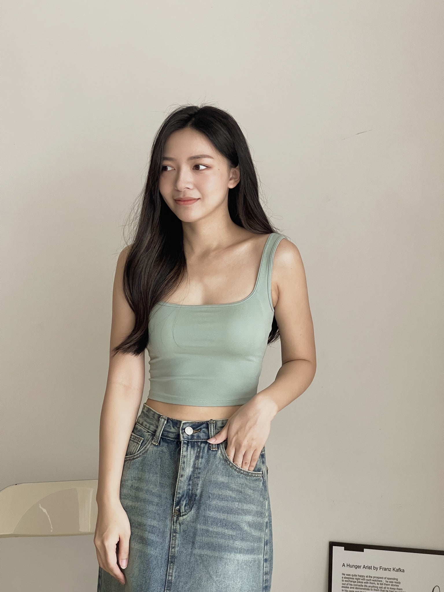 Square Neck Padded Tank Top / 方领胸垫背