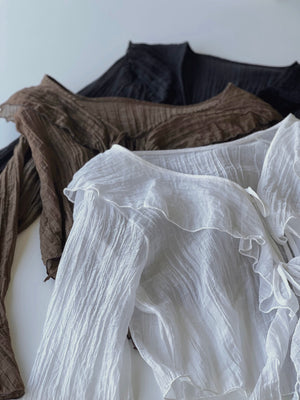 Belle Ruffle Blouse / 喇叭袖系带薄衫
