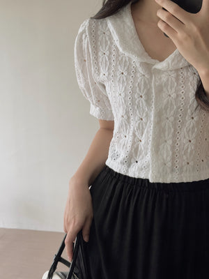 Bertha Flower Embroidered Top  / 花纹浮雕刺绣上衣