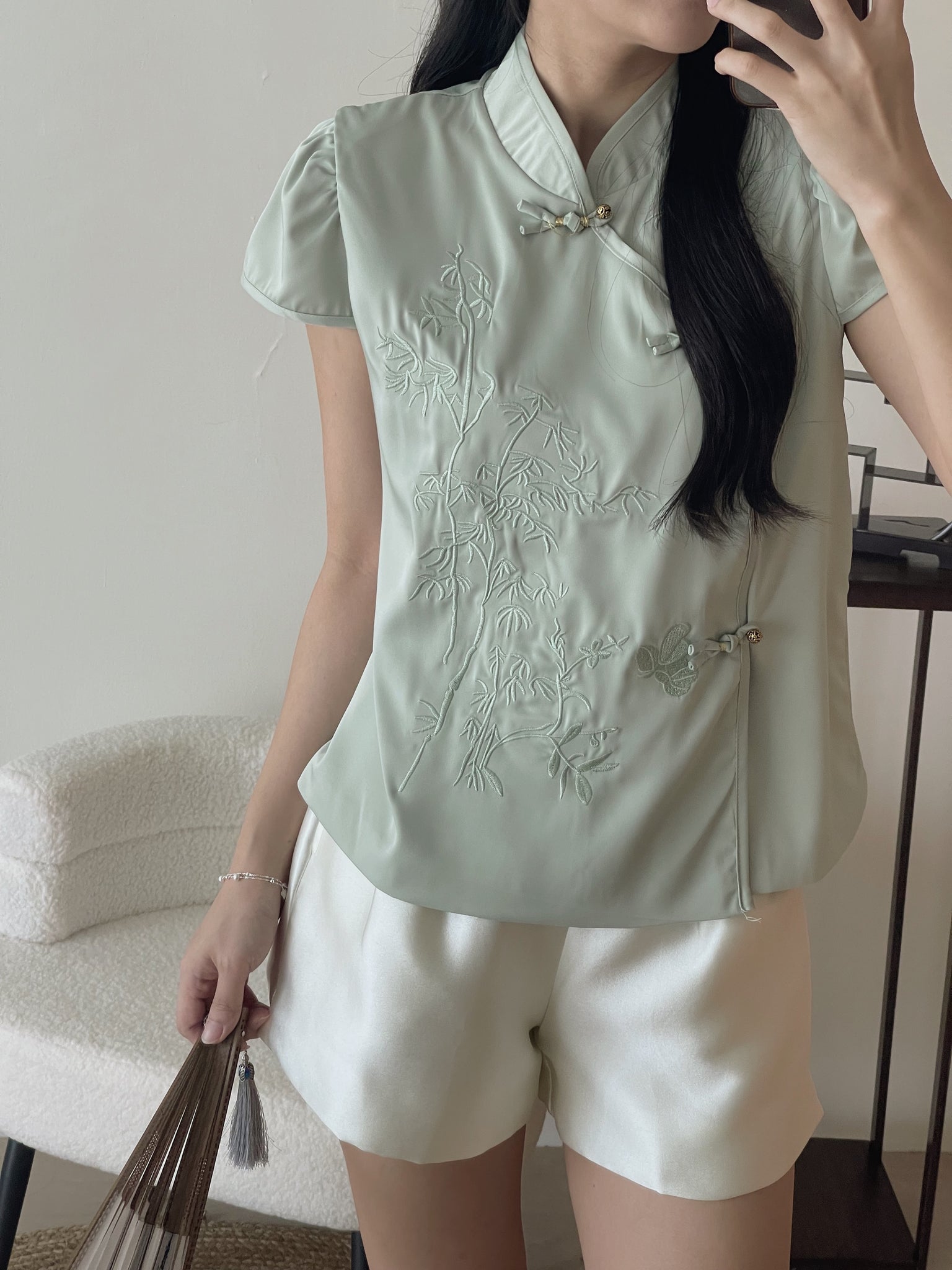 Bamboo Embroidered Silk Top / 竹青刺绣盘扣上衣