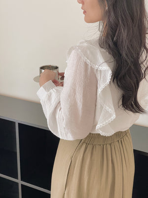 Emmeline Ruffled Blouse / 甜美荷叶衬衣