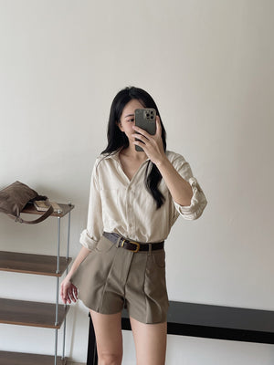 Chic Casual Shirt  / Polo尖领干练宽松衬衣