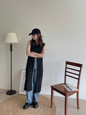 Crochet Split Long Top / 叠穿镂空开叉上衣