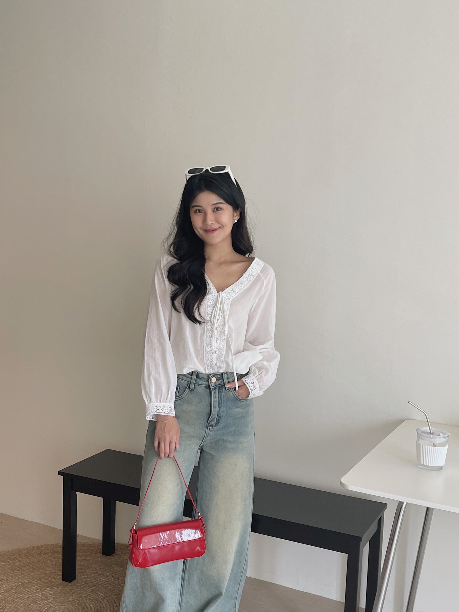 Anais V-Neck Loose Shirt / 清冷风宽松V领衬衫