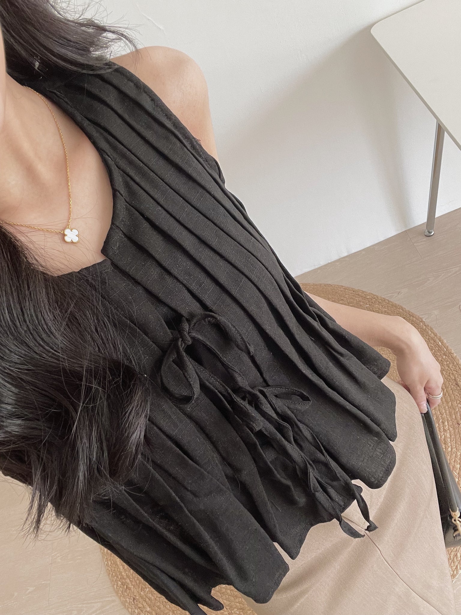 Ribbon Pleated Top / 麻料百褶蝴蝶结上衣