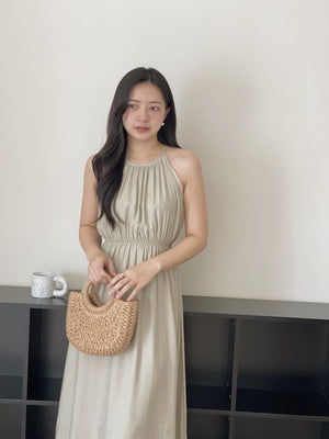 Avril Halterneck Dress / 挂脖后腰镂空长裙