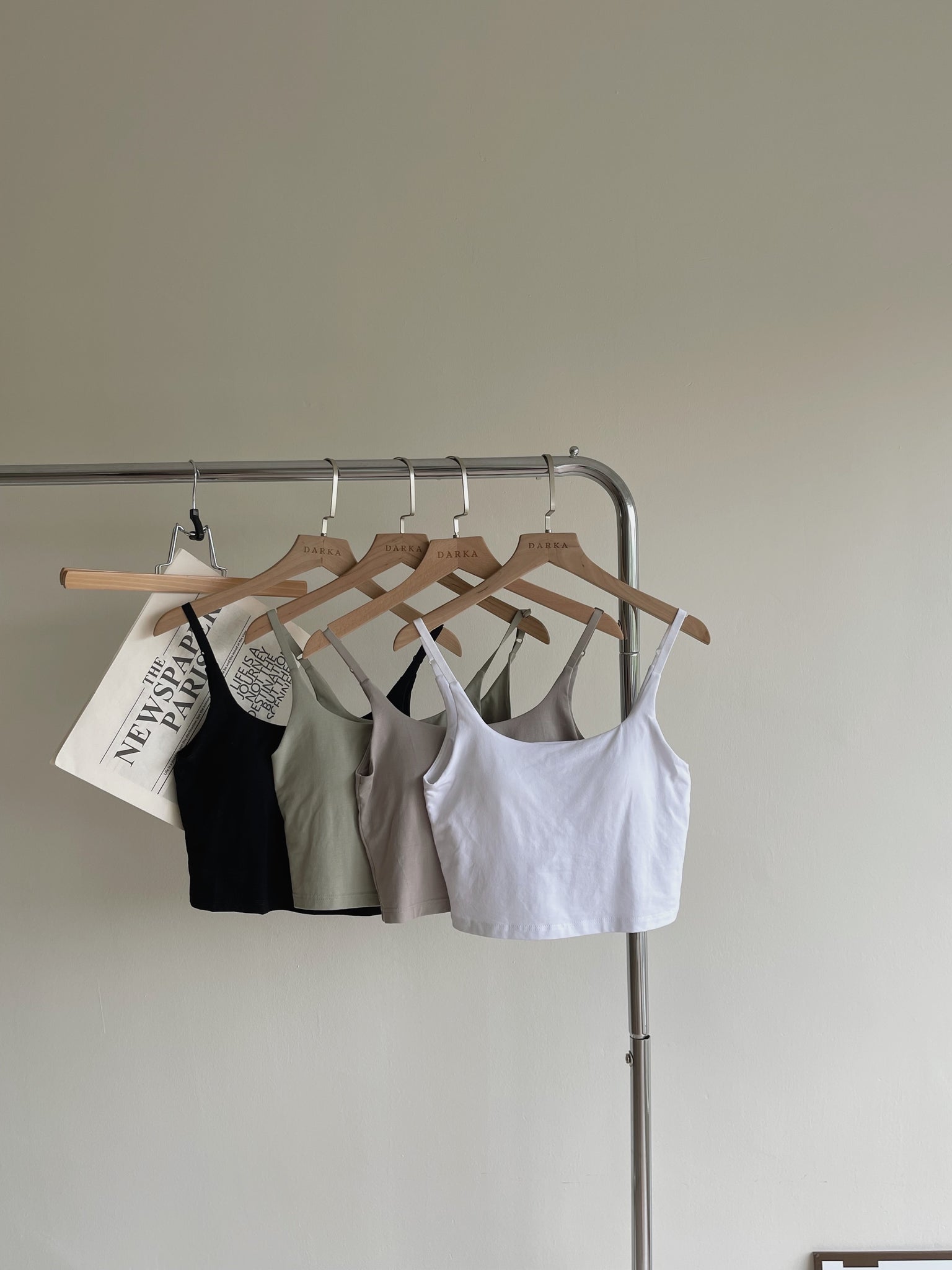 Scoop Neck Padded Singlet / 大领口显瘦胸垫吊带