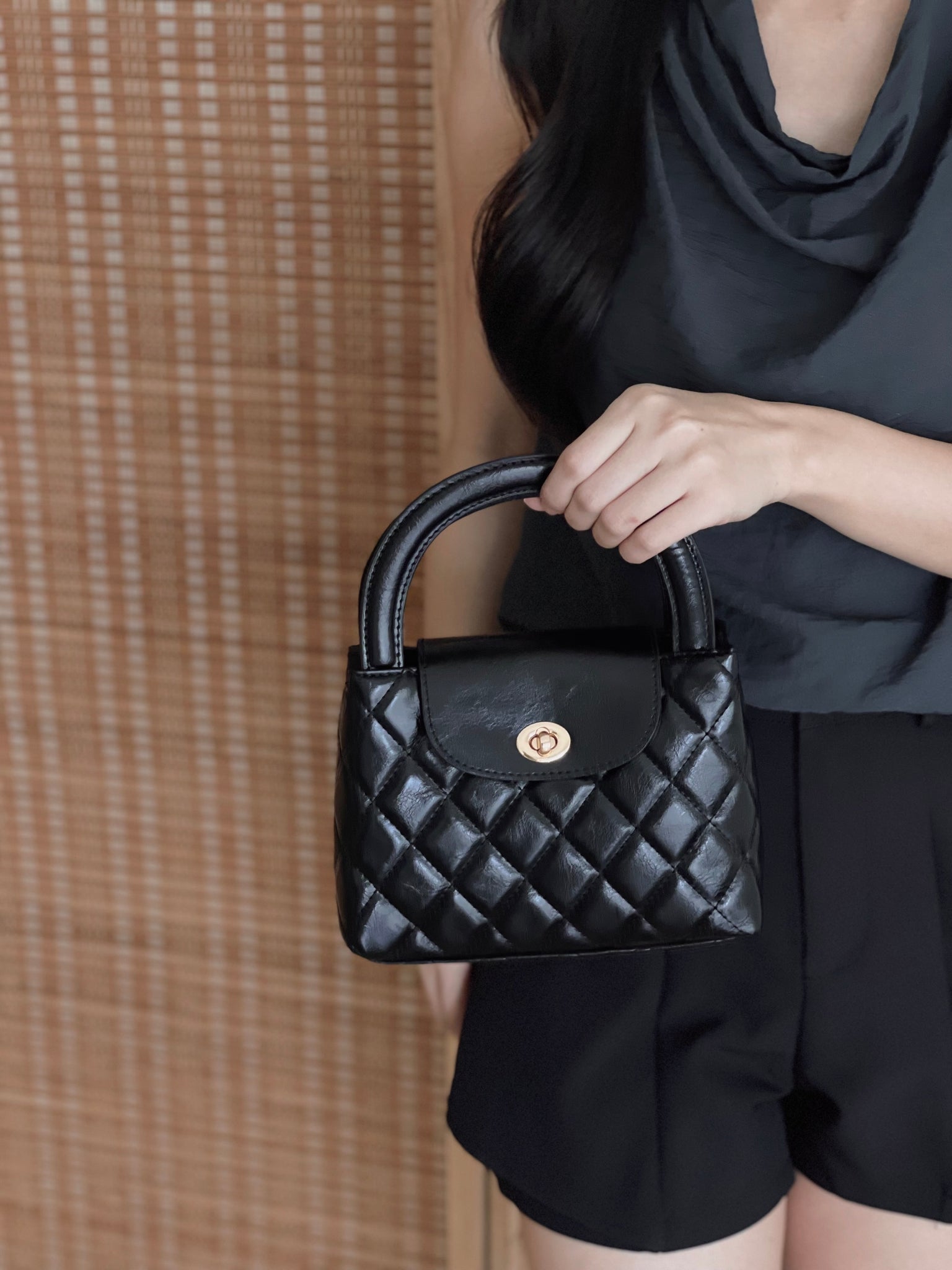 Classic Quilted Handbag / 菱格手拎斜挎包