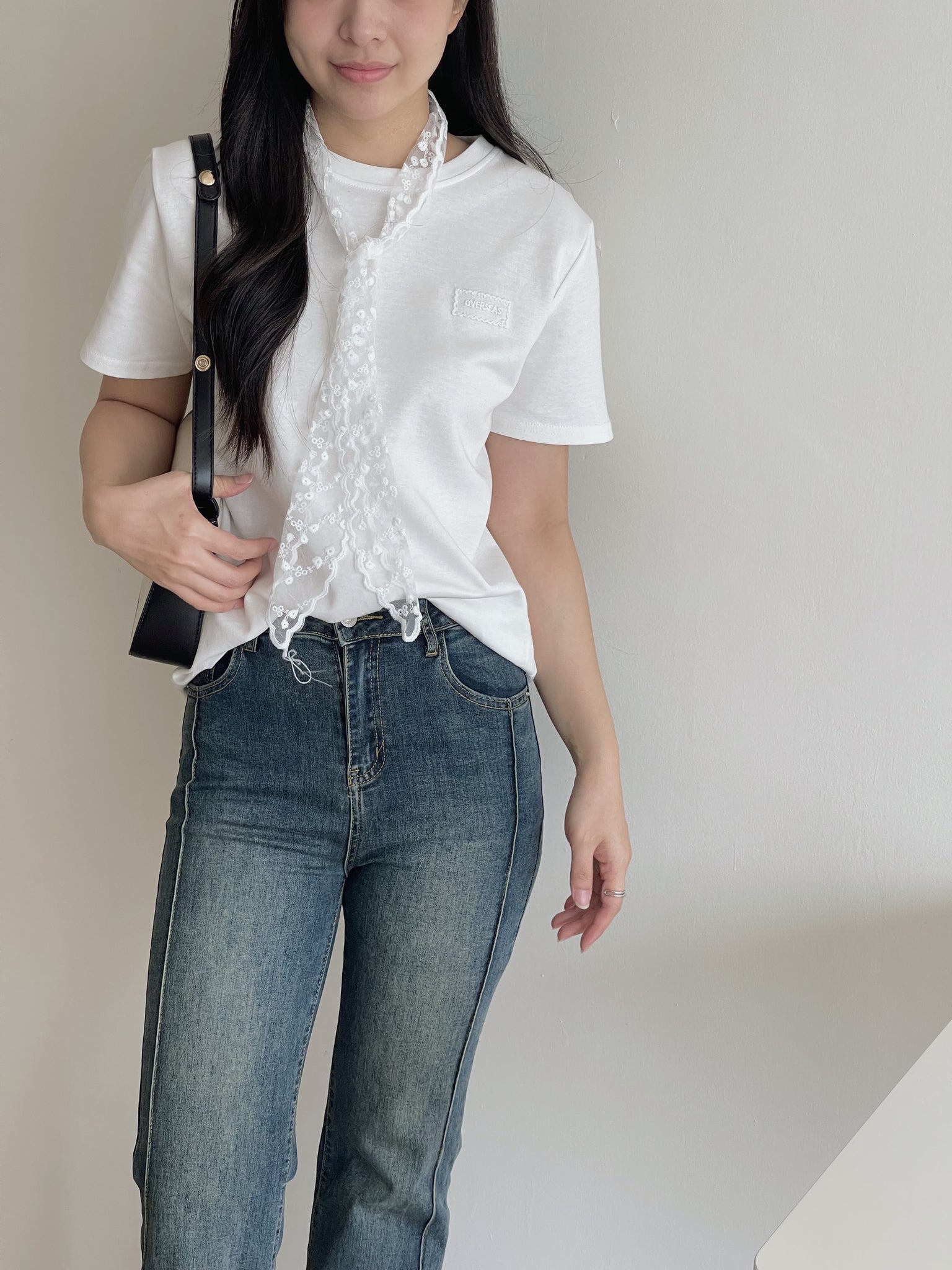 Lace Tie Plain Tee / 蕾丝带简约T恤