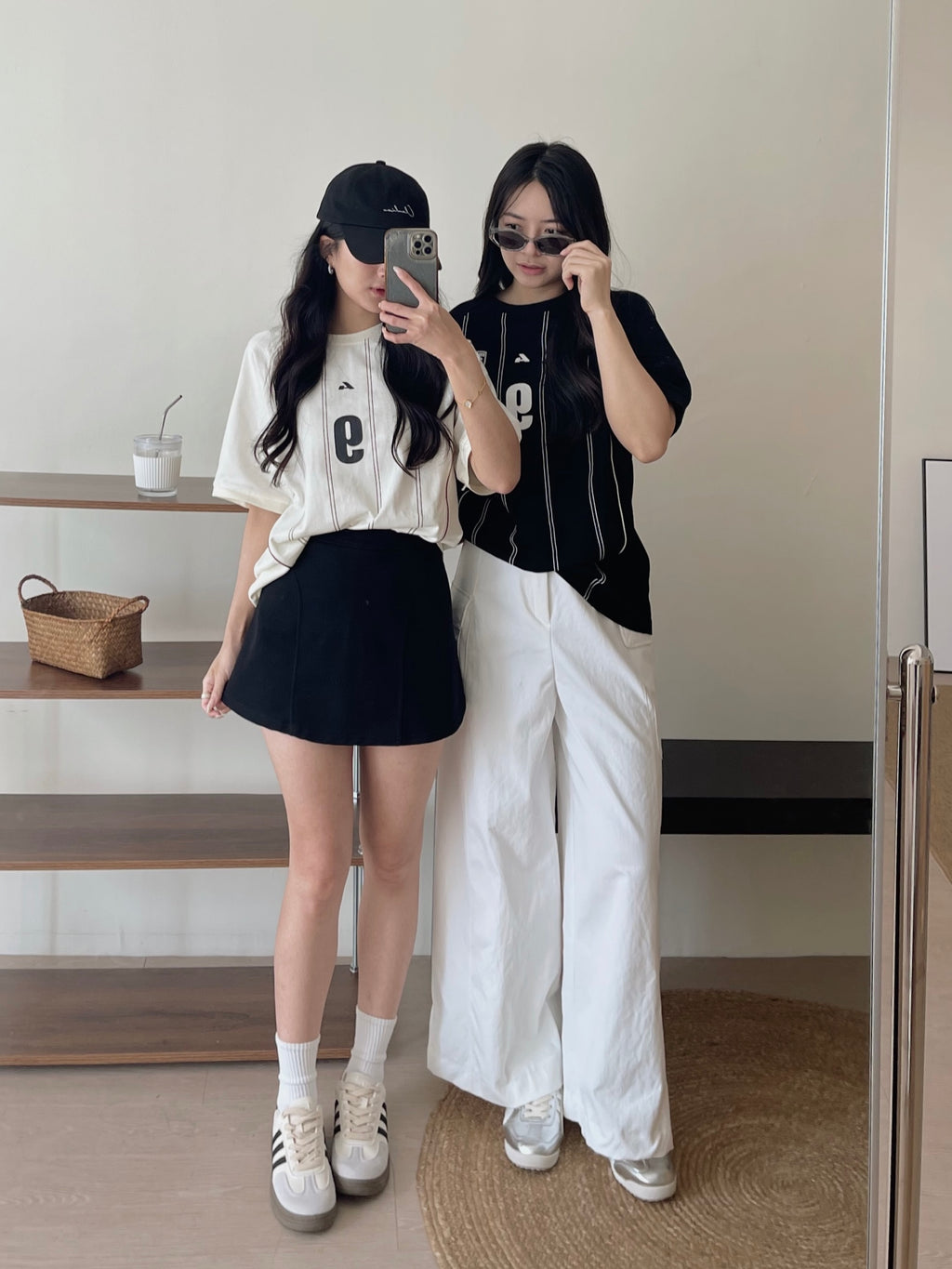 Badge Stripes Oversized Tee / 美式徽章条纹宽松T恤