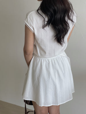 Prep Breeze Collar Dress / 刺绣学院风绑带连衣裙
