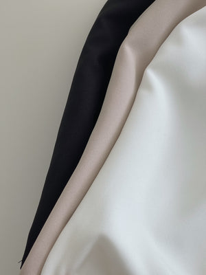 V-Neck Sleeveless Top / 交叉V领通勤上衣