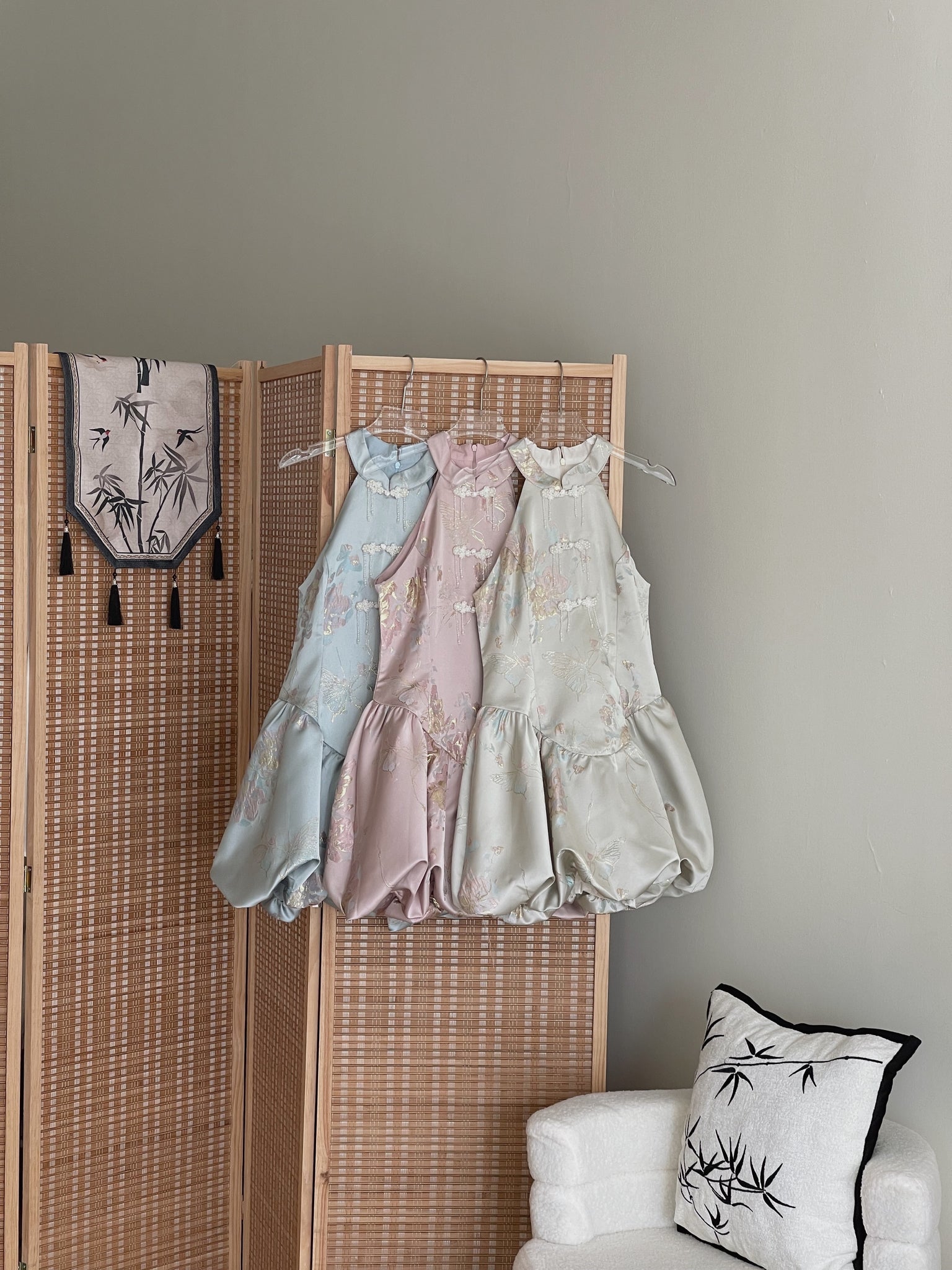 Petal Silhouette Charm Jumpsuit Dress / 【花影娇姿】挂脖花苞连体裙